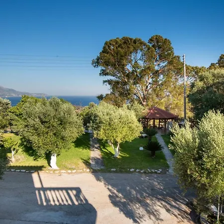 بيت للعطل Zoumpouli Village