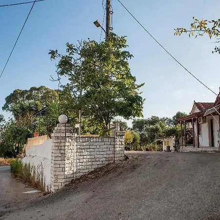 Zoumpouli Village Spartià